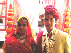 balika vadhu colors